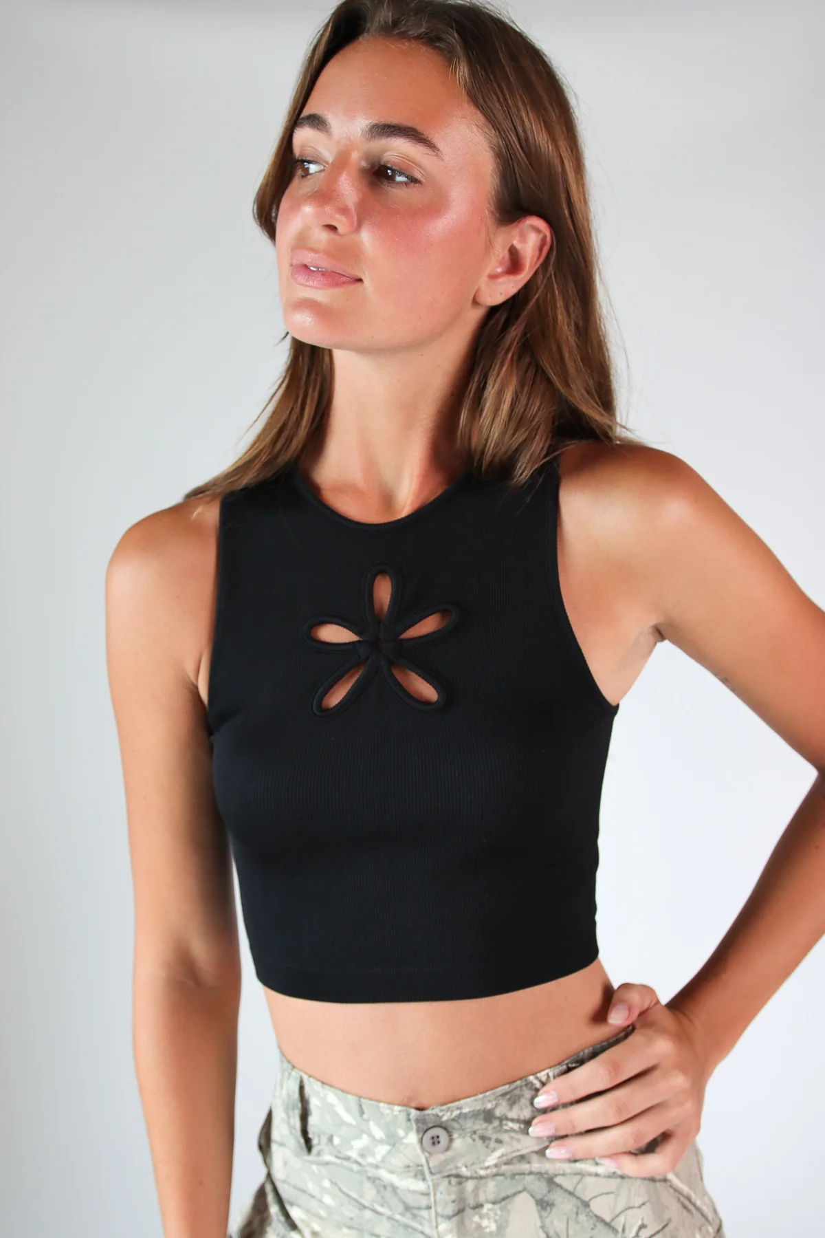 Flower Cut Out Seamless Tank Top - Image 7