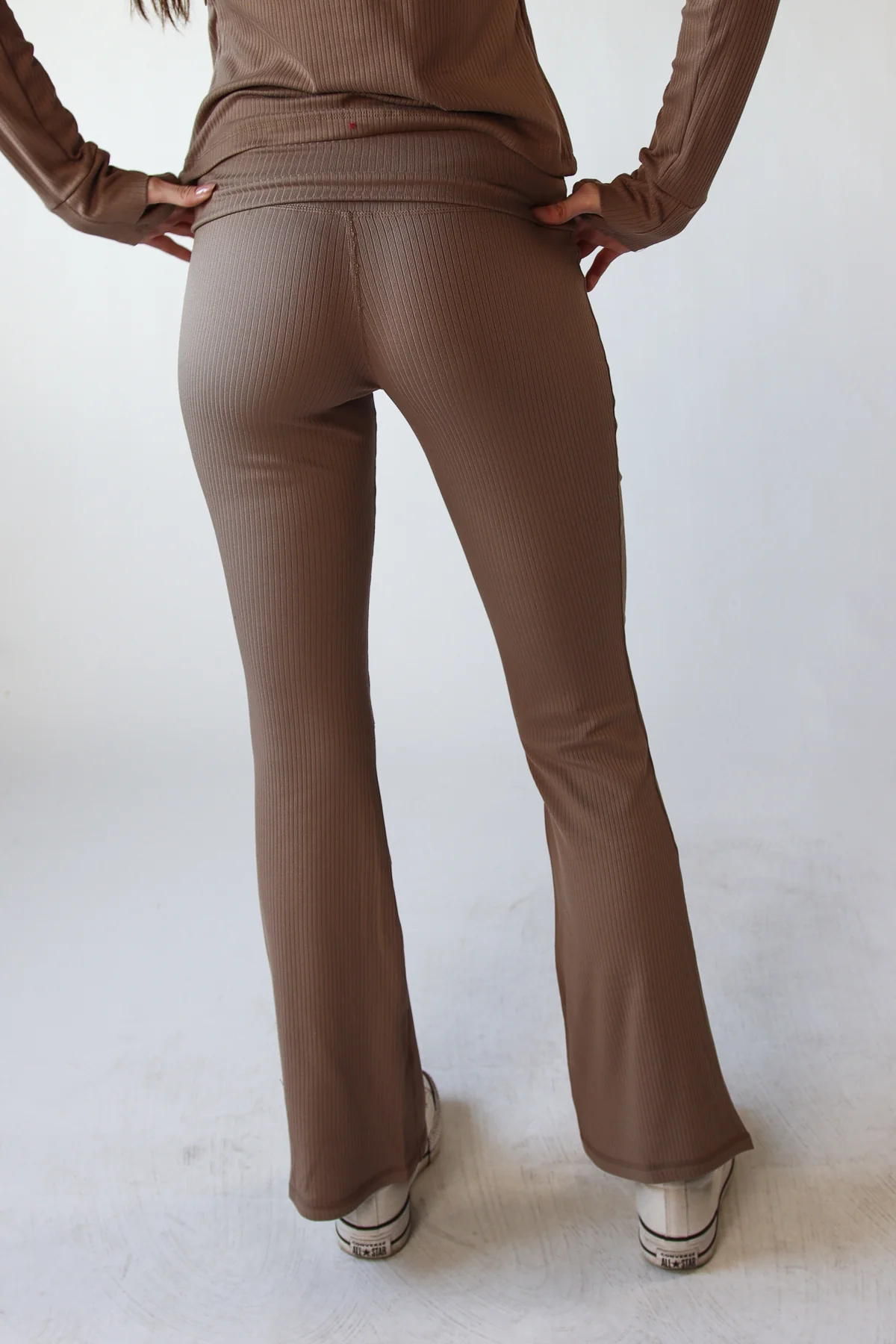 Ribbed Lightweight Fleece Lined Flare Leggings - Image 13