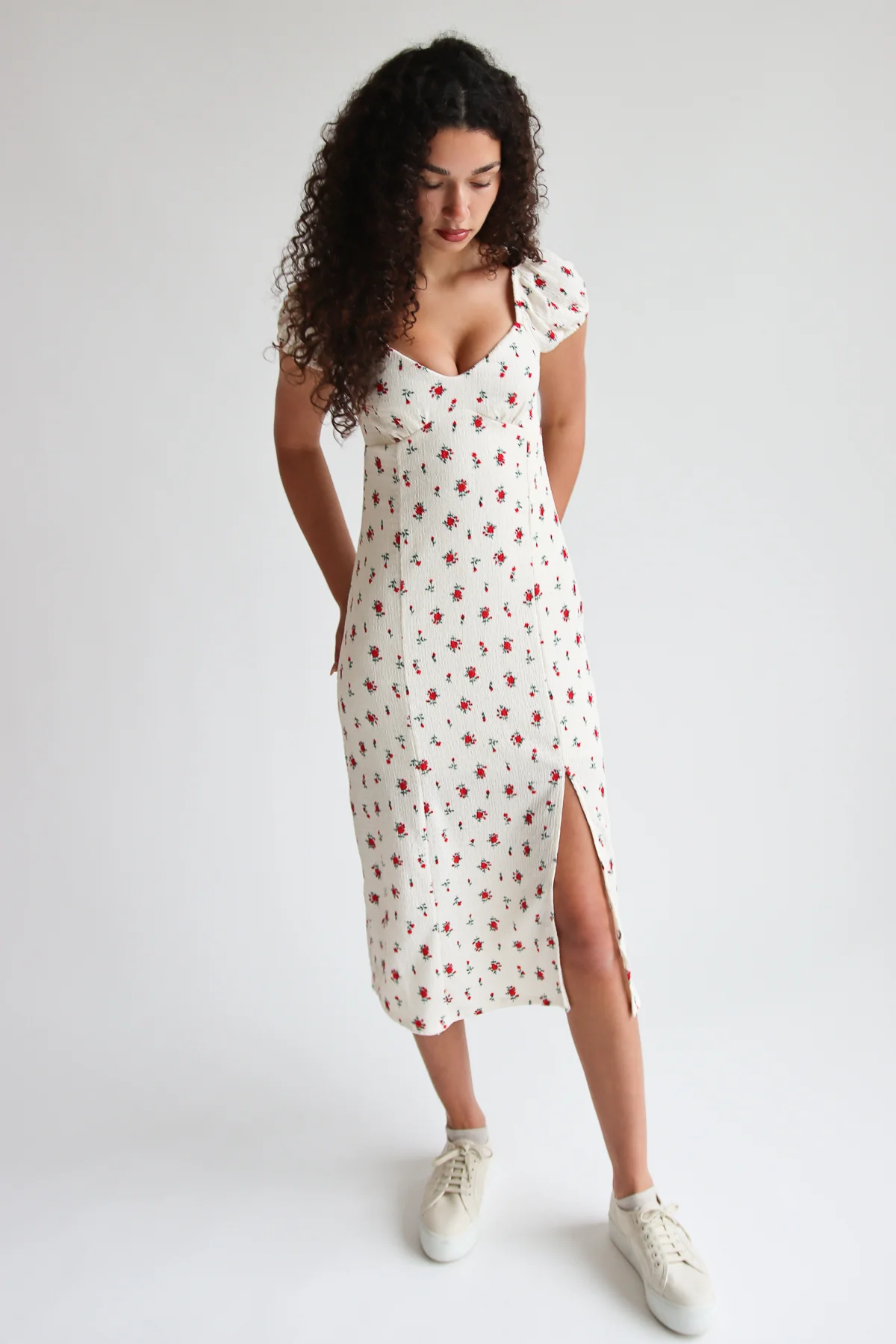 Rose Print Empire Waist Puff Sleeve Dress - Image 3