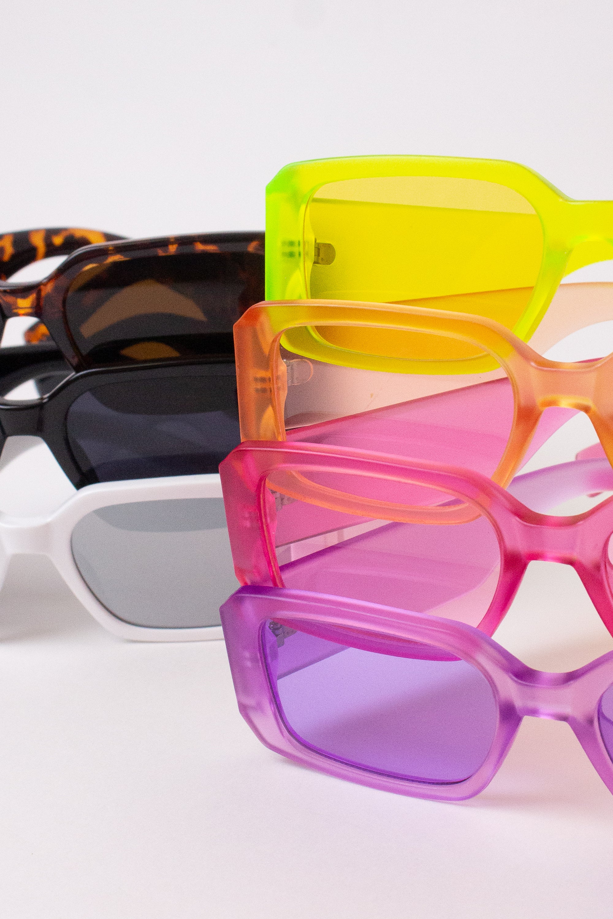 Thick Frame Rectangle Sunglasses - Image 9